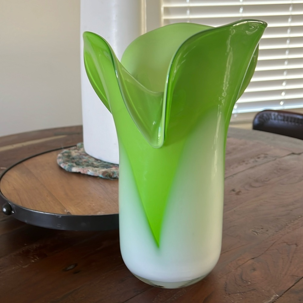 Glass bloom vase